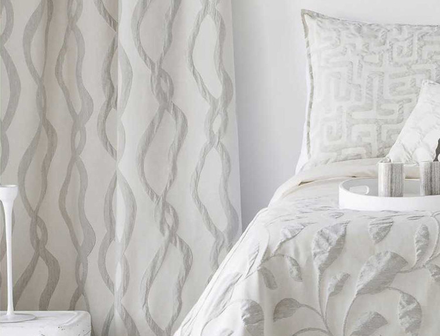 Cañete Cortina con ollaos Zaza