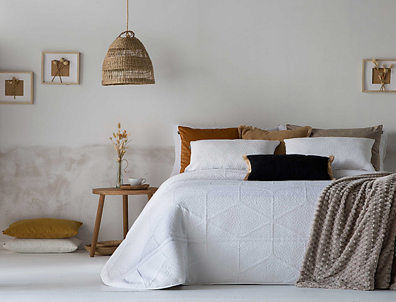 Sandeco - Conforter jacquard Pruna con fundas de cojín color Blanco