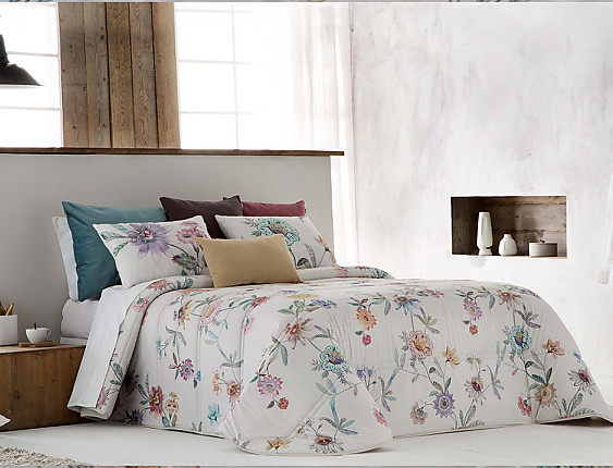 Sandeco - Conforter estampado Benalua con fundas de cojín color Natural
