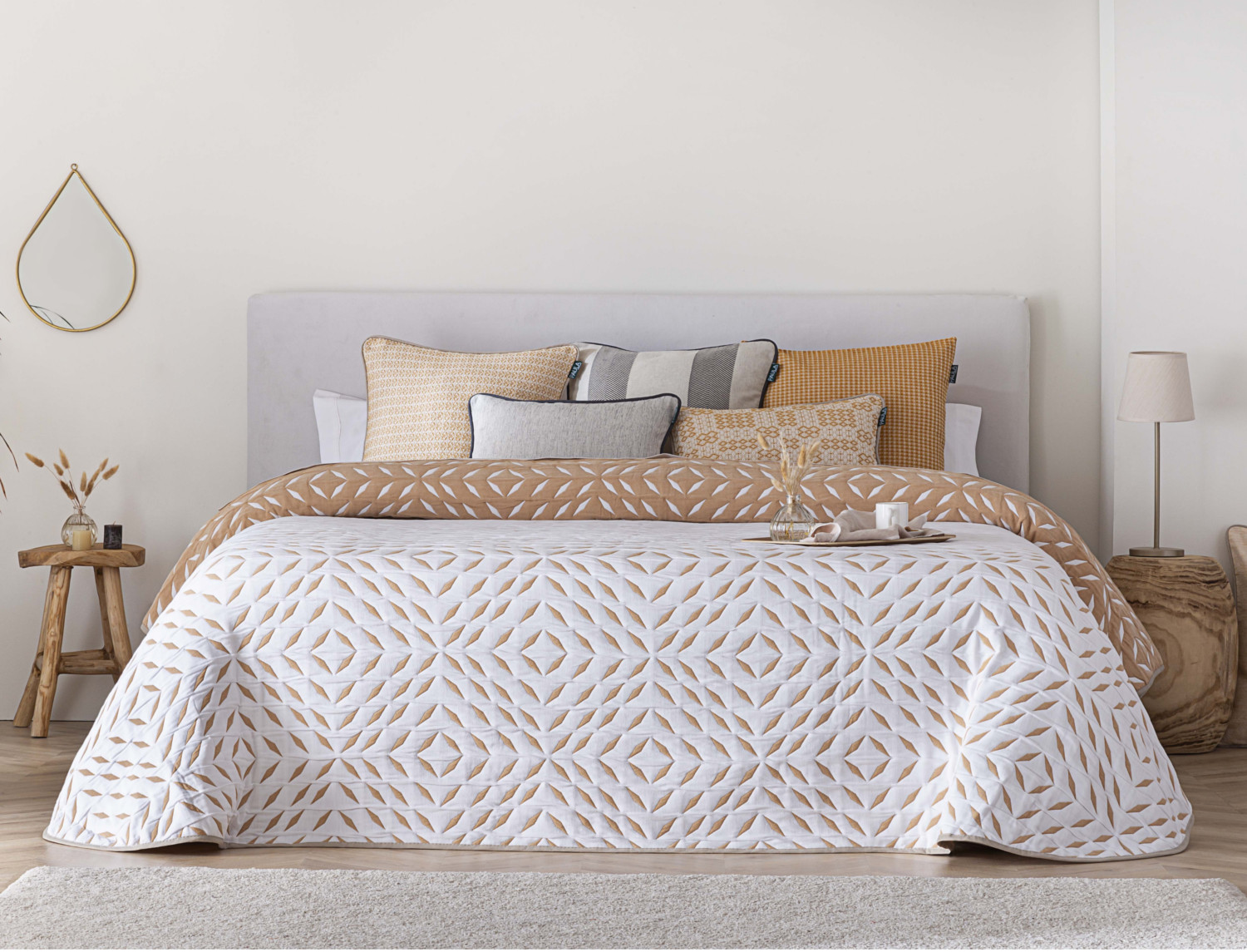 Confecciones Paula Colcha Jacquard reversible Ares Mostaza cama de 180 Oferta
