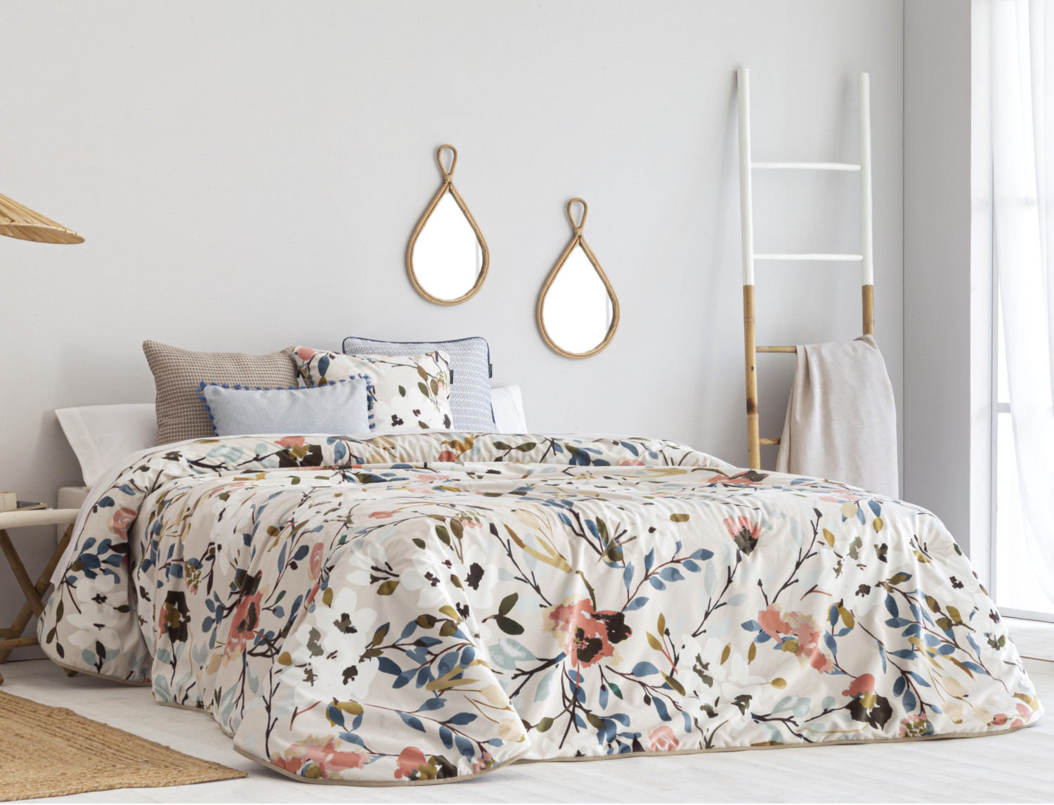 Confecciones Paula Bouti de terciopelo Tudela Multicolor