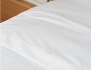 Juego de cama Estelia 100% Algodón Telia Satén 600 Hilos blanco con bies hueso