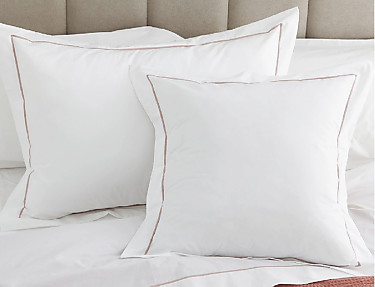 Estelia - Cojín Zahora 200 Hilos 100% Algodón con festón