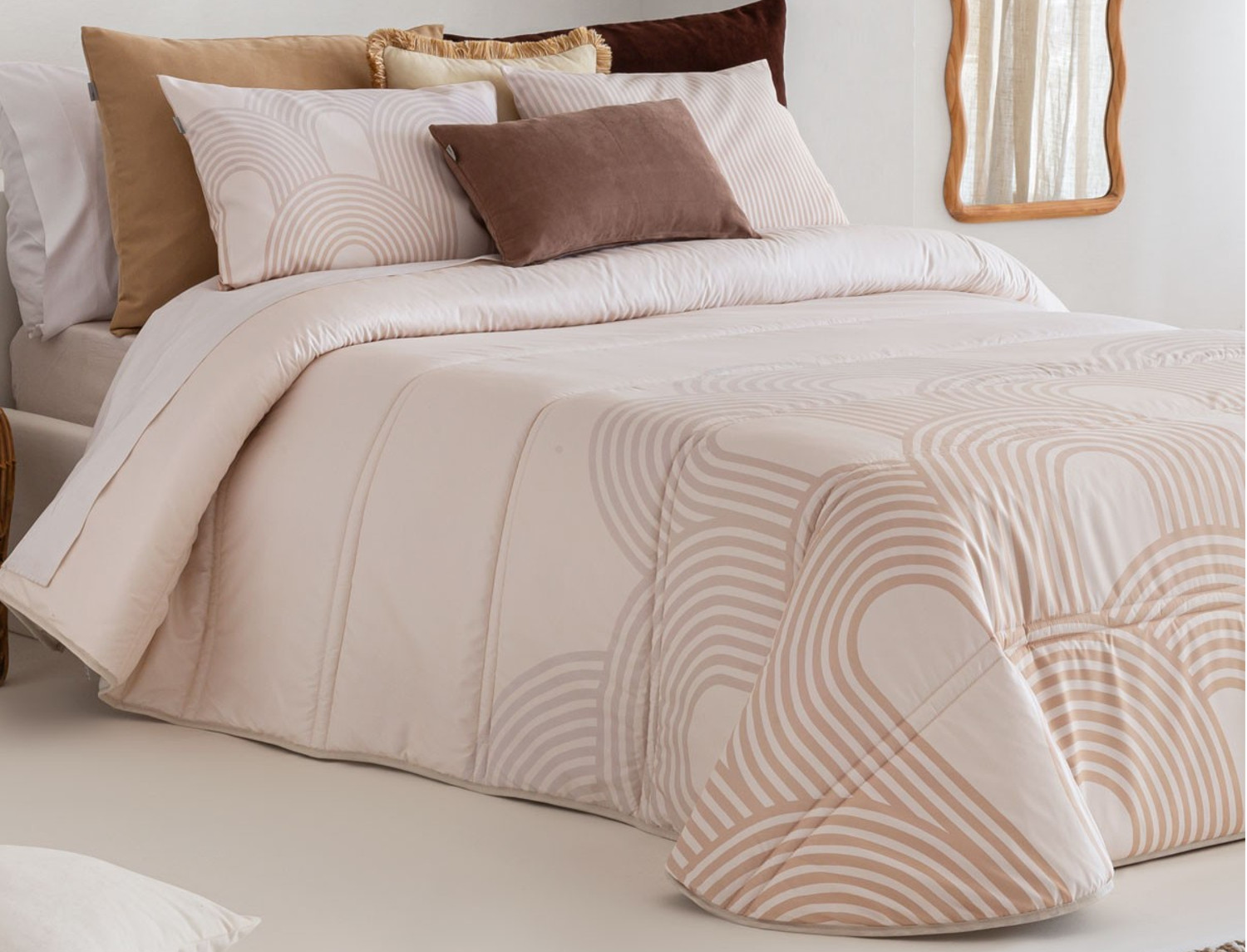 Sandeco Edredón estampado Limia con fundas de cojín color Beige