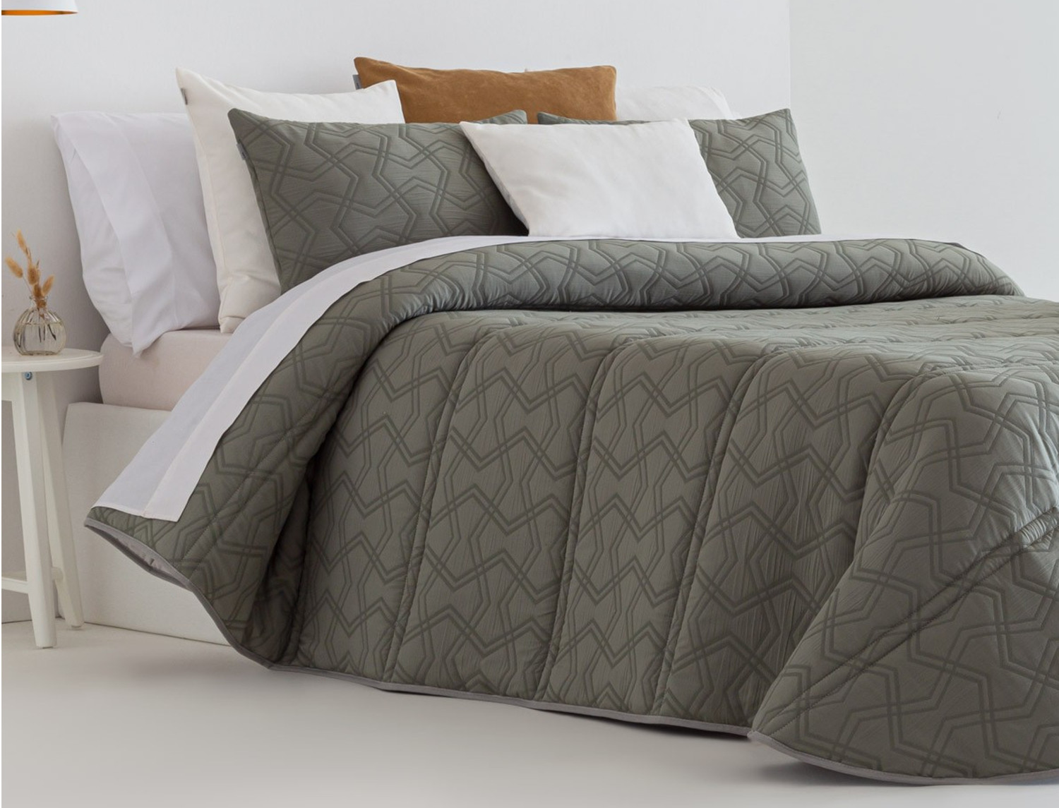 Sandeco Edredón Jacquard Congo con fundas de cojín