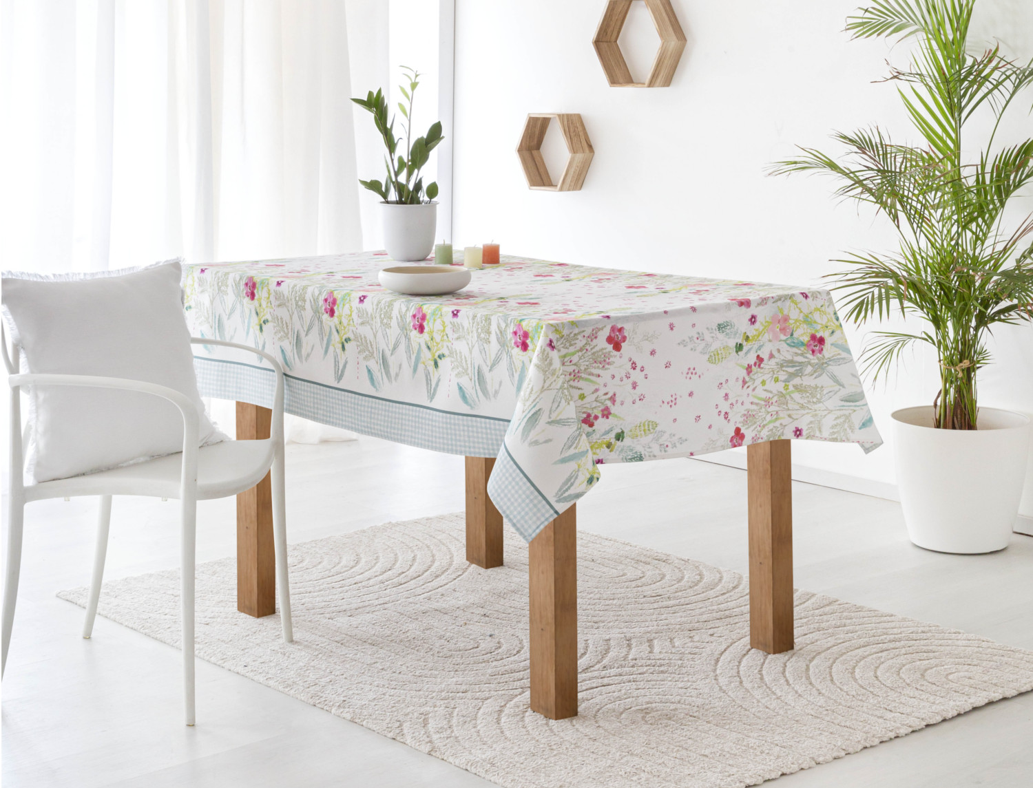 Confecciones Paula Mantel antimanchas Loiba