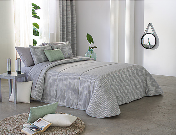 Reig Marti - Edredón Jacquard tipo B3 Kirk con fundas de cojín incluidas 18 gris