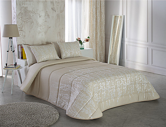 Reig Marti - Edredón Jacquard tipo B3 Neil con fundas de cojín incluidas 01 beige