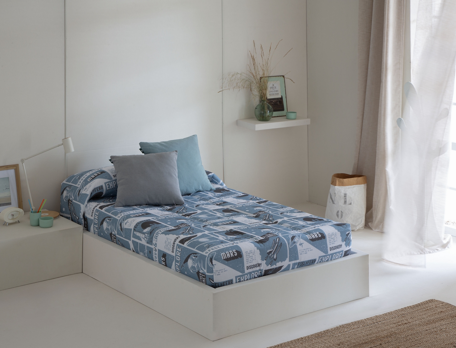 Confecciones Paula Edredón Ajustable Planet