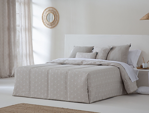 Confecciones Paula - Edredón Conforter Jacquard Lora Beige