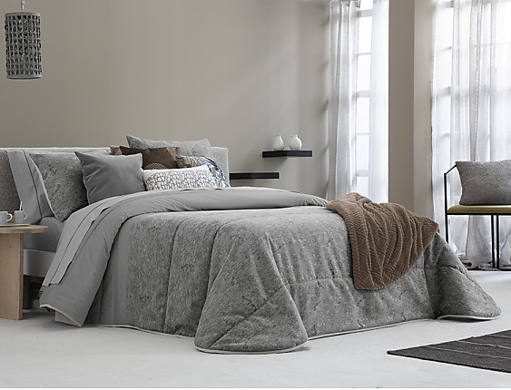 Antilo Textil - Edredón bouti Bel con funda/s de cojín color Beige o Gris