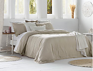 Bouti bordada Amalia con funda/s de cojín color Lino o Rosé