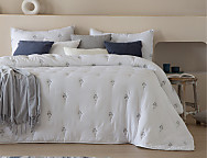 Edredón bouti Nadine con bordado y funda/s de cojín color Beige o Gris