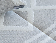 Edredón jacquard Parma 200gr con fundas de cojín color Beige o Gris