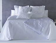 Colcha capa Chela color Blanco, Indigo, Lino o Plata