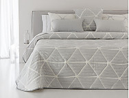 Colcha Piqué Jacquard Reversible Geox color Beige o Gris