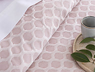 Colcha Jacquard Caños color Blanco, Beige, Rosa o Turquesa