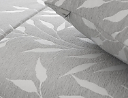 Edredón Jacquard Cartes con fundas de cojín color 01 Gris o 02 Beige