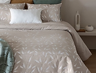 Edredón Jacquard Cartes con fundas de cojín color 01 Gris o 02 Beige