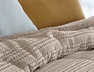 Edredón Sherpa Jacquard Salce con fundas de cojín color 01 Natural o 02 Beige