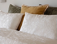 Edredón Jacquard Laredo con funda/s de cojín color 01 Blanco