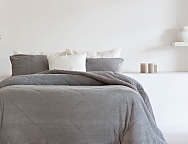 Edredón Sherpa Jacquard Pina con fundas de cojín color 01 Gris, 02 Marrón ó 03 Natural