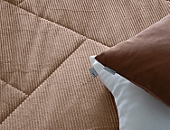 Edredón Sherpa Jacquard Pina con fundas de cojín color 01 Gris, 02 Marrón ó 03 Natural