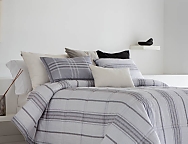 Edredón estampado Bailen con funda/s de cojín color 01 Gris ó  02 Marrón