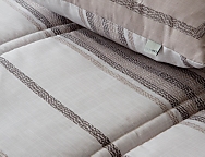 Edredón estampado Bailen con funda/s de cojín color 01 Gris ó  02 Marrón