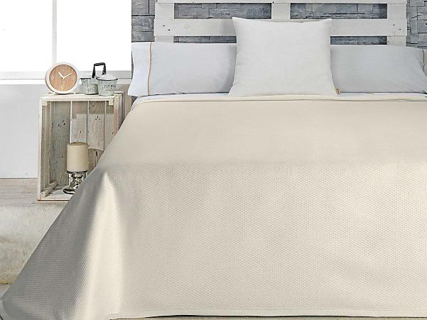 Cañete - Colcha capa Numa color Beige cama de 150 Oferta