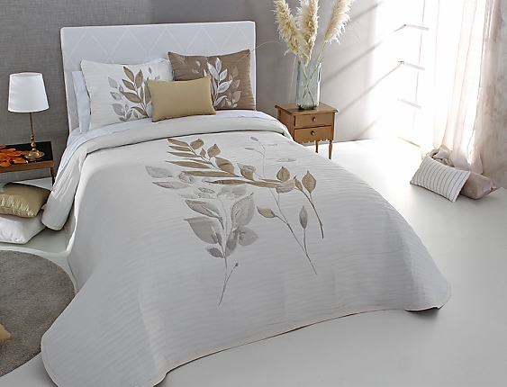 Reig Marti - Colcha Jacquard Reversible Sensey color Ocre cama de 135 Oferta