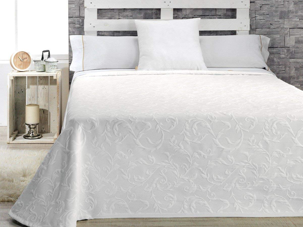 Cañete Colcha de verano Sansa color Natural cama 120 Oferta