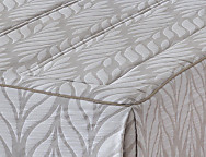 Colcha edredón piqué Lena color Beige, Blanco o Gris