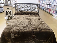 Manta Soldeu marrón 150 Oferta fin de existencias