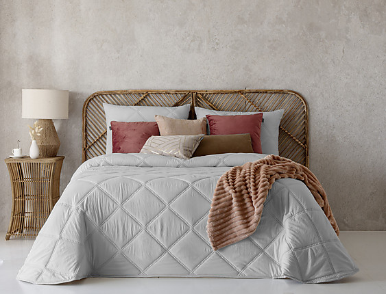 FunDeco - Edredón conforter Caroline color Gris con funda/s de cojín cama de 135 Oferta