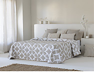 Colcha Jacquard reversible Isquia color Beige o Turquesa