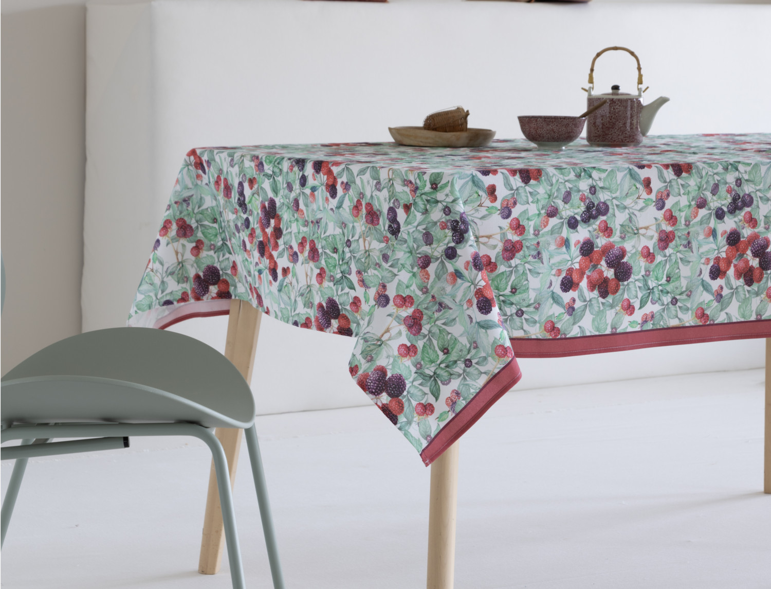 Confecciones Paula Mantel antimanchas Frambuesa