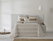 Bouti Jacquard 80gr Eternity con funda/s de cojín color Beige