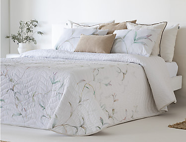 Sandeco - Colcha con relleno fino Machala con fundas de cojín