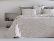 Colcha Jacquard con relleno fino Cali color 01 Blanco o 02 Beige