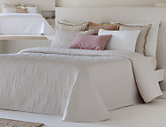 Colcha Jacquard Reversible con fundas de cojín Merino color Beige/Blanco