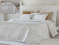 Colcha Jacquard Reversible Leticia color 01 Gris ó 02 Beige