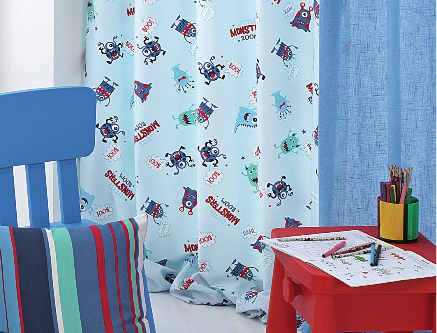 Cañete Cortina con ollaos Monsters B