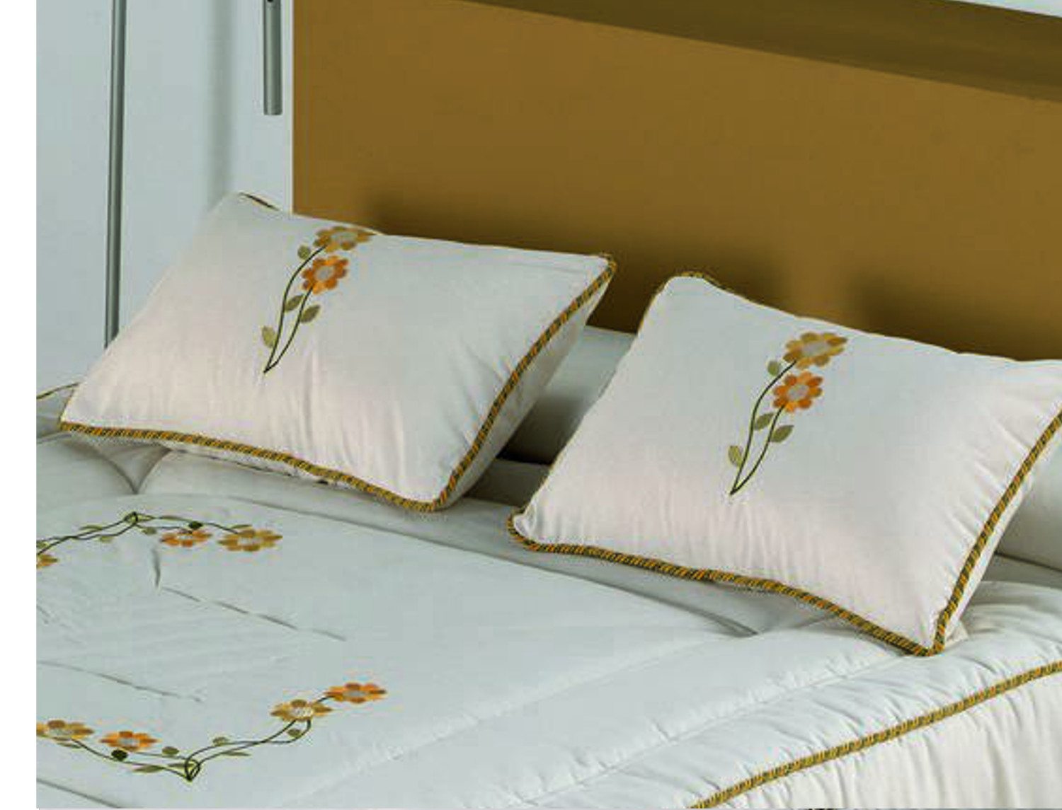 Confecciones Paula Cojín con relleno bordado Londres