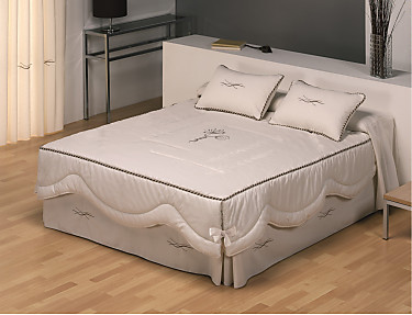 Confecciones Paula - Edredón Jacquard set de 4 piezas bordado Lyon