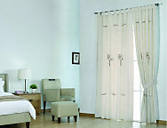 Cortina bordada Lyon