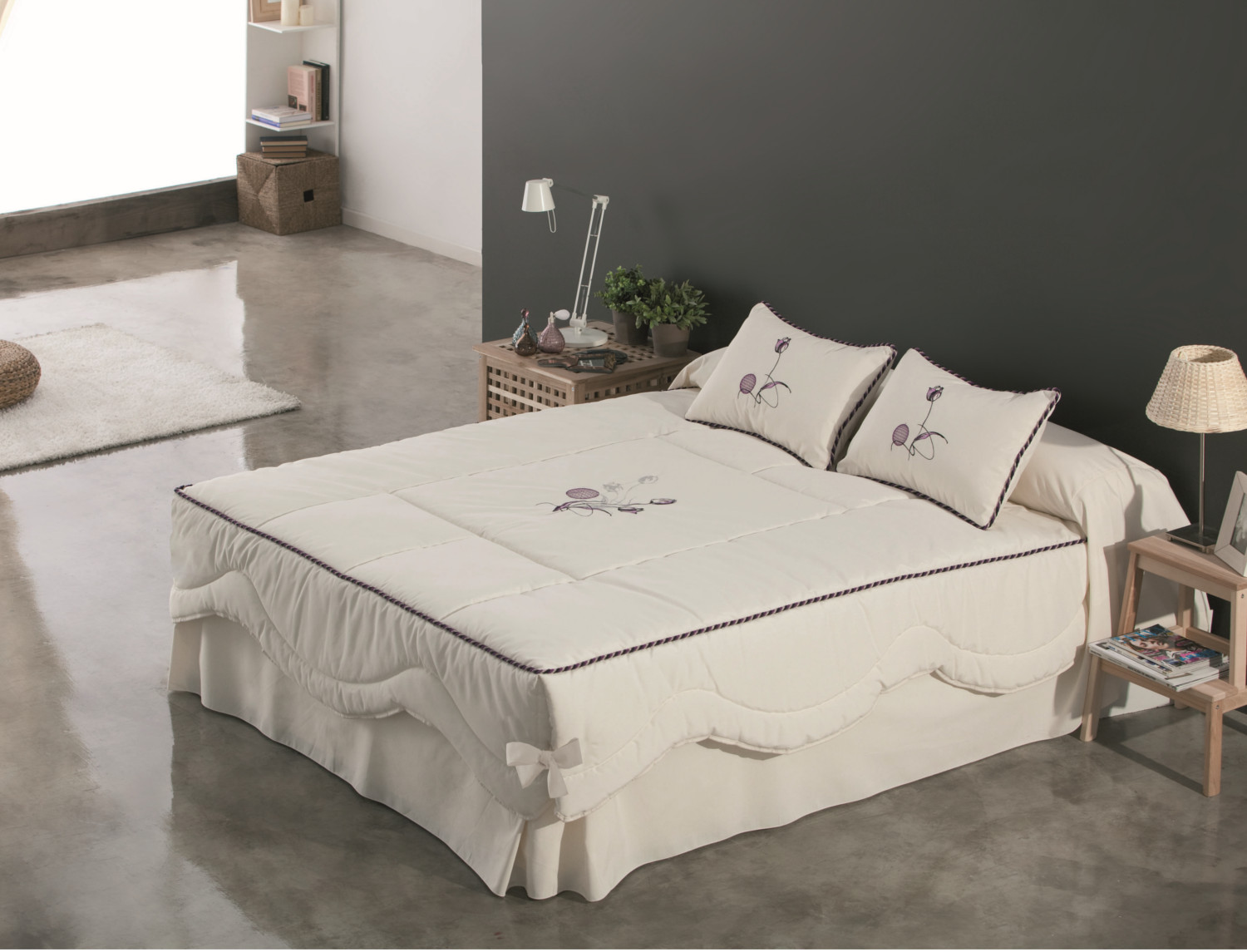 Confecciones Paula Edredón Jacquard set de 4 piezas bordado Viena