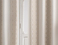 Cortina con ollaos Glamour