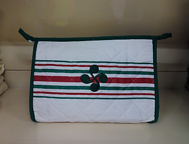 Nuestros Productos Neceser bordado Lauburu