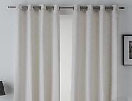 Cortina con ollaos Daniela